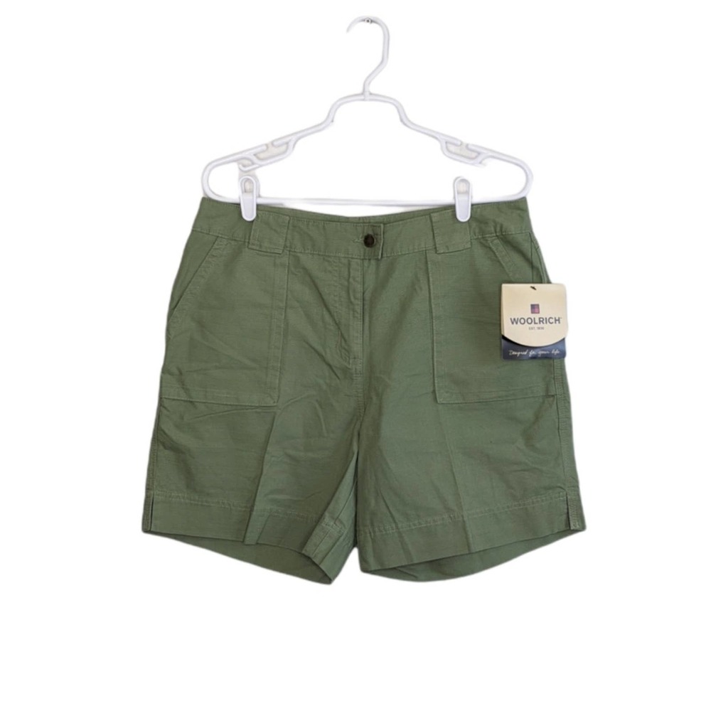 NWT Woolrich Womens Short Outdoors Hunting Fishing Green Size 10